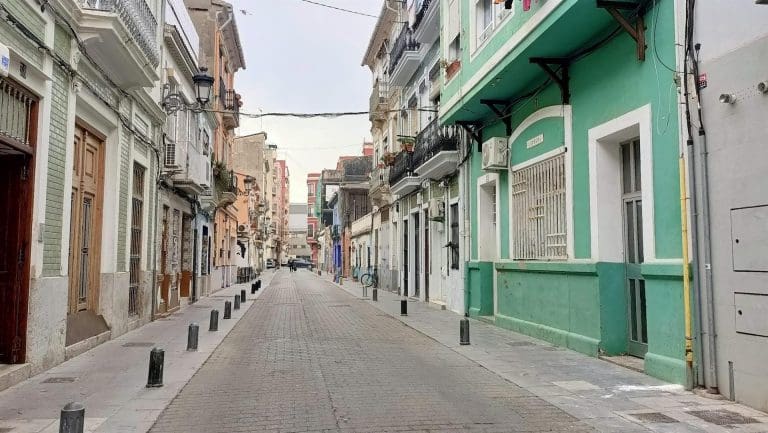 La Sociedad Plan Cabanyal-Canyamelar recibe 120 ofertas por las seis viviendas sacadas a subasta