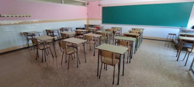 ‘Adopta un Colegio’ distribuye 100.000 euros entre 30 centros educativos afectados por la dana