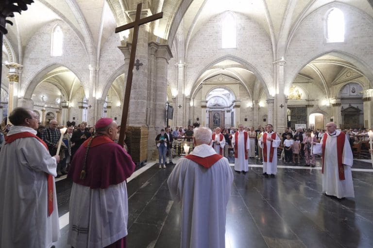 La Catedral de València acoge la Vigilia Pascual
