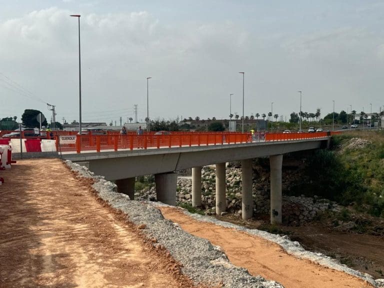 La Generalitat finaliza las obras del puente de la CV-403 de acceso a Torrent y reabre al tráfico los cuatro carriles sin restricciones