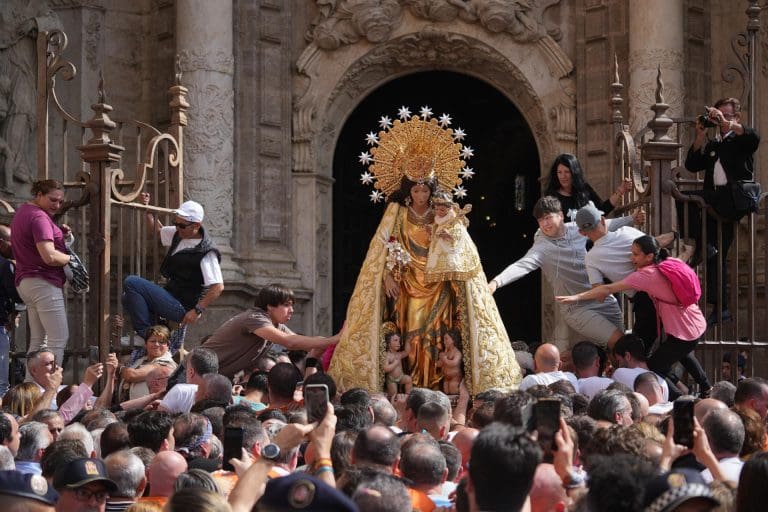 Un QR inclusivo para personas con discapacidad incluye la  información sobre la festividad de la Virgen de los Desamparados