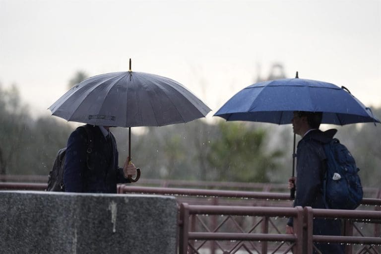 Emergencias pide a ciudadanía, organismos y municipios que extremen precaución con alerta naranja y amarillas por lluvia