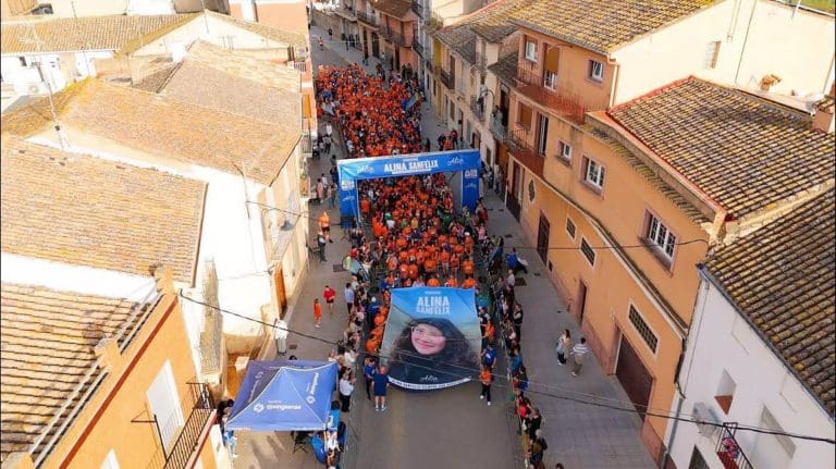 Recaudan cerca de 8.000 euros en una carrera en memoria de una menor fallecida en el incendio de Campanar