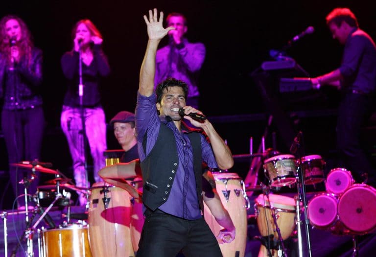 Chayanne regresa a España tras 14 años y hace parada en València con su gira ‘Bailemos otra vez’