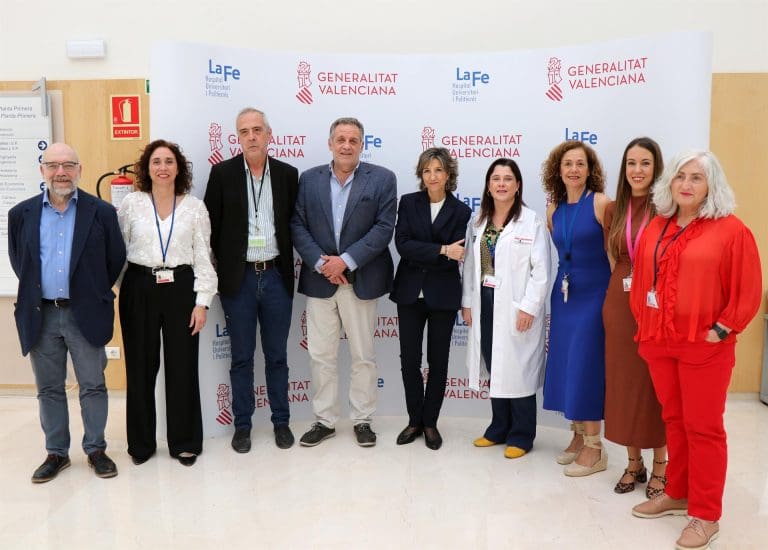 La Fe aplica un antidepresivo intranasal y neuroestimulación no invasiva en trastornos bipolares y afectivos resistentes