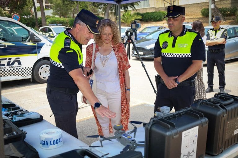 Torrent refuerza su Policía Judicial de Tráfico con nuevos medios tecnológicos para una ciudad más segura