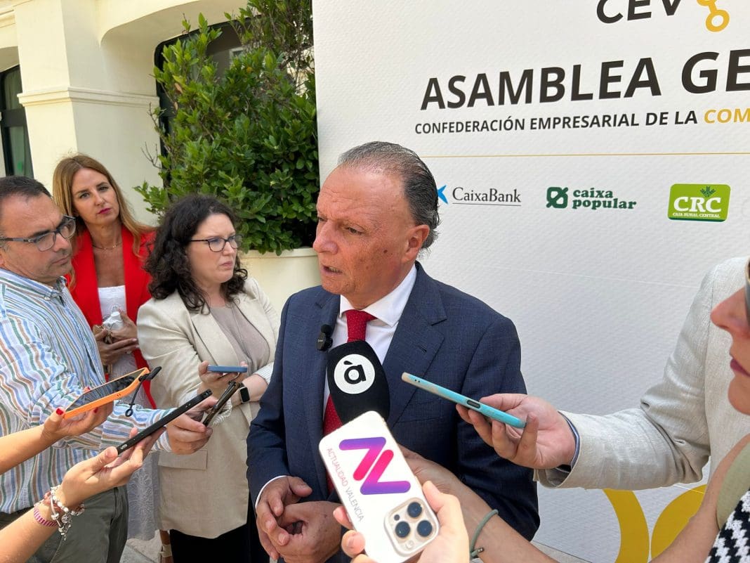 Salvador Navarro, presidente de la CEV