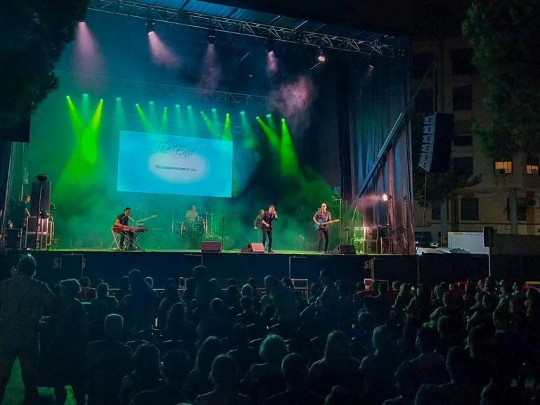 Torrent se prepara para un fin de semana musical y humorístico en sus fiestas patronales