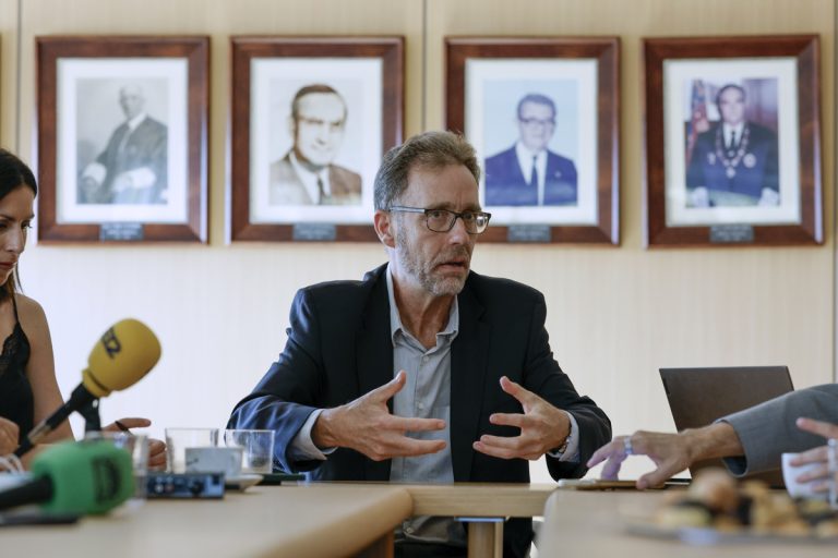 El presidente de la Audiencia de Valencia defiende que la crítica a la jueza de la dana es lícita, no la presión