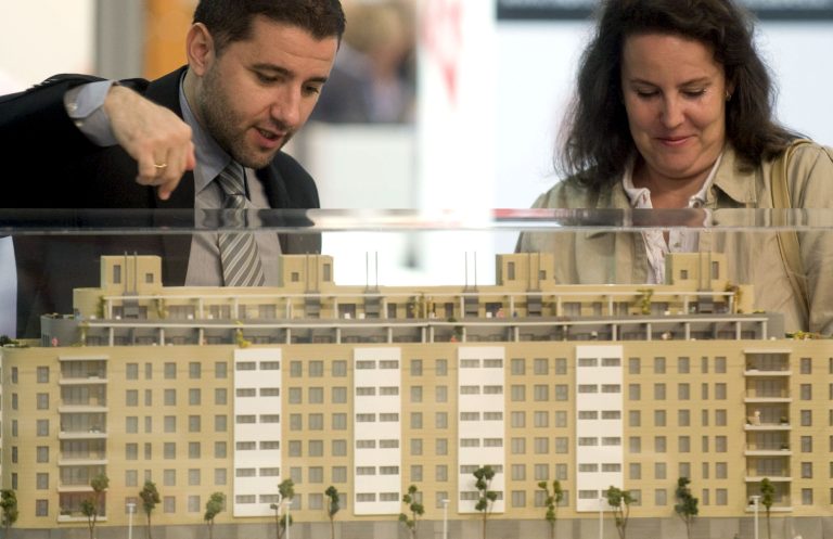 La compraventa de viviendas cae un 6,7 % en agosto en la Comunitat Valenciana