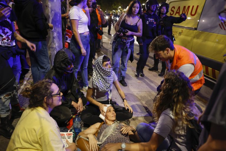 En libertad los cinco detenidos tras declarar por la protesta contra Israel ante el Roig Arena