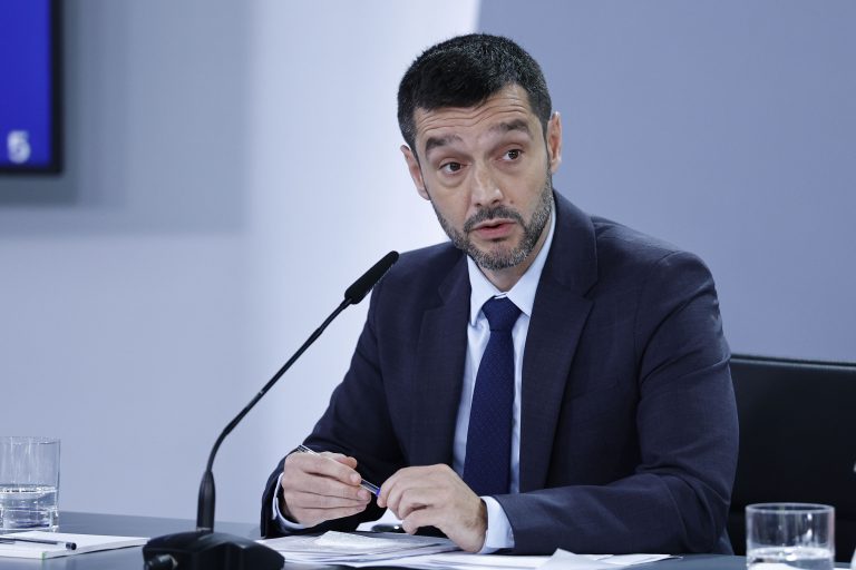 Bustinduy lamenta que la vivienda sea el principal factor de exclusión social y apoya una intervención en la UE