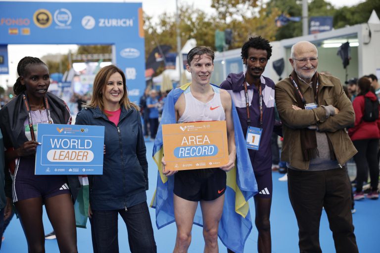 Kejelcha y Nietich, ganadores de la Media Maratón de Valencia