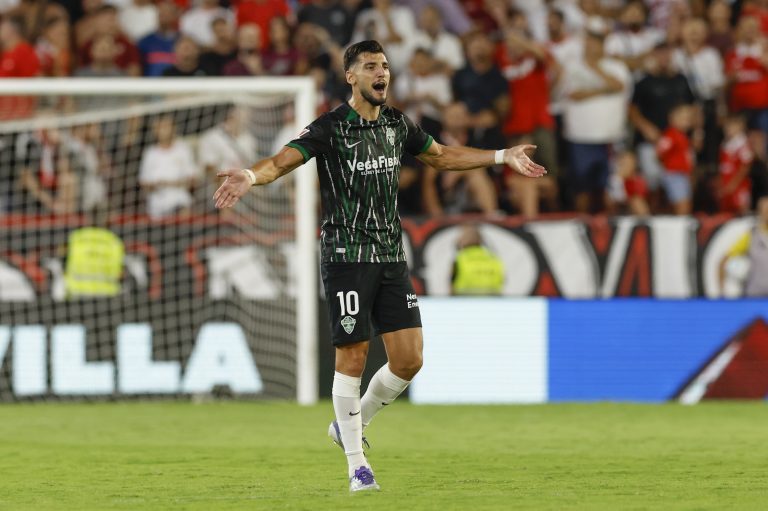 Rafa Mir, disconforme con su procesamiento, renuncia a recurrir y afronta el juicio por agresión sexual