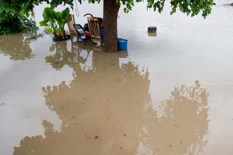 Las lluvias remiten en Valencia y se intensifican en Castellón con tormentas en el litoral