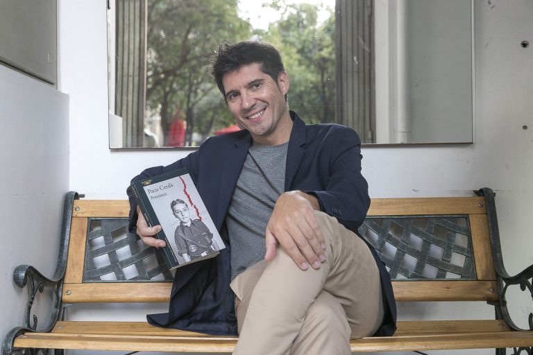 Paco Cerdà gana el Premio Nacional de Narrativa 2025 por ‘Presentes’, sobre Primo de Rivera