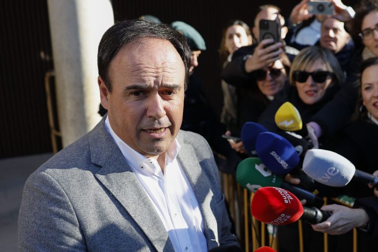 Pérez Llorca avala ante la jueza de la DANA que no hubo WhatsApp con Mazón ni Pradas el 29-O