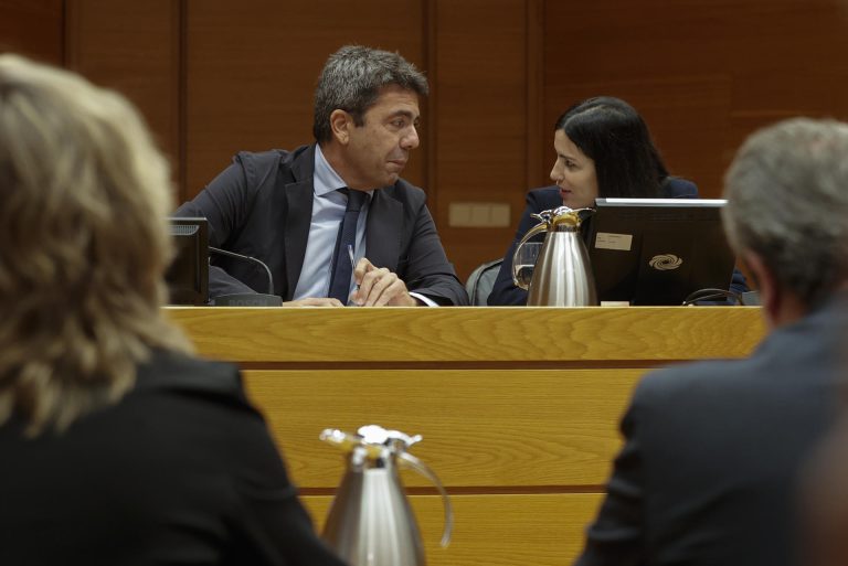 Empieza la comisión de investigación de la DANA en Les Corts con la comparecencia de Mazón