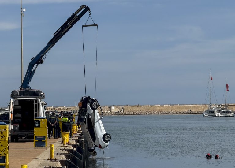 A prisión la conductora del coche que cayó al agua en Gandia