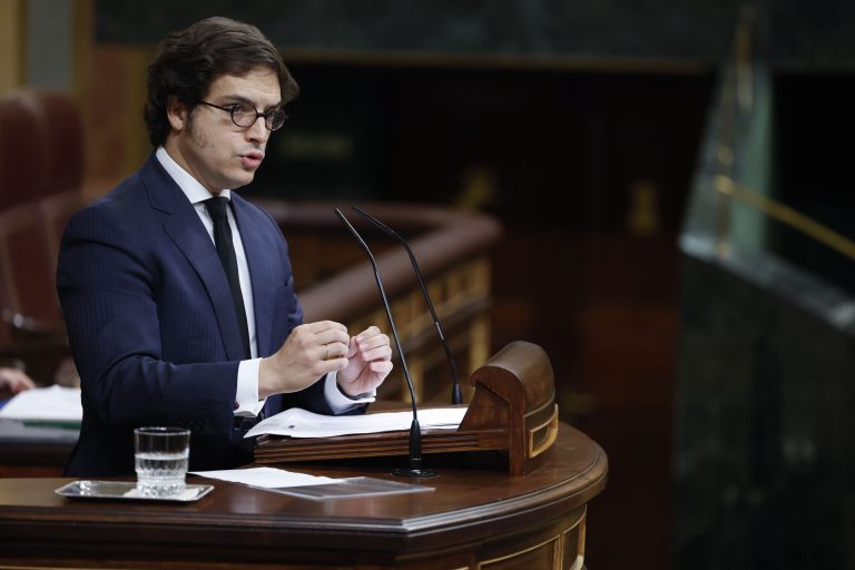 Vox exige al PP en Valencia un rechazo total a las políticas migratorias y verdes