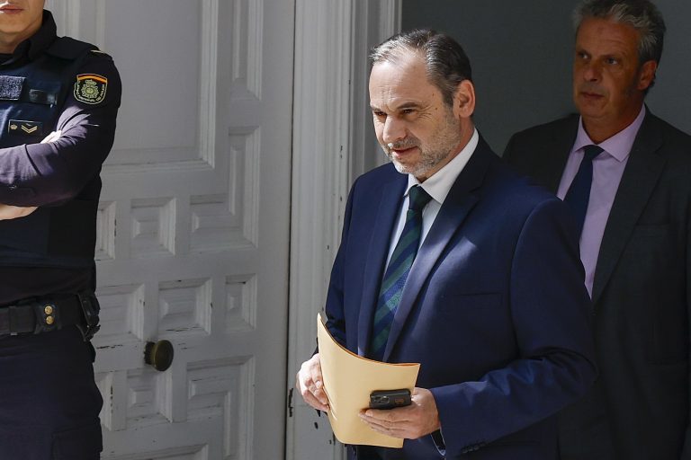 El juez cita el 27 a Ábalos y a Koldo para decidir si les mantiene en libertad