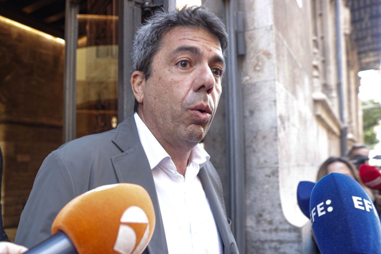 Mazón pide altura a Vox y confía en investir mañana a Pérez Llorca como su sucesor