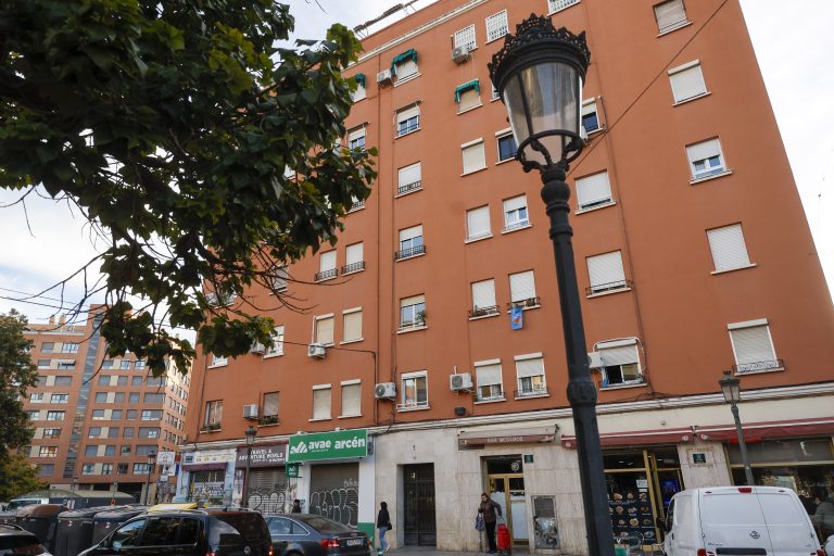 Prisión provisional para el detenido por matar a golpes a su compañero de piso en València