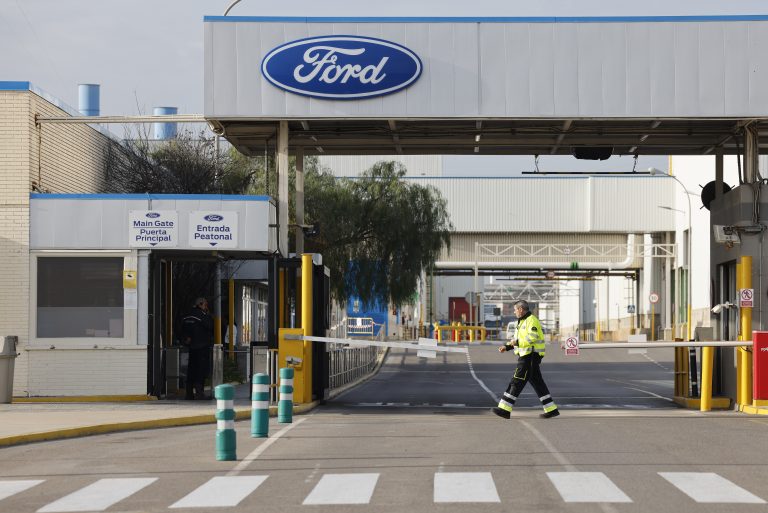Ford renueva por seis meses el ERTE Red de Almussafes con las mismas condiciones