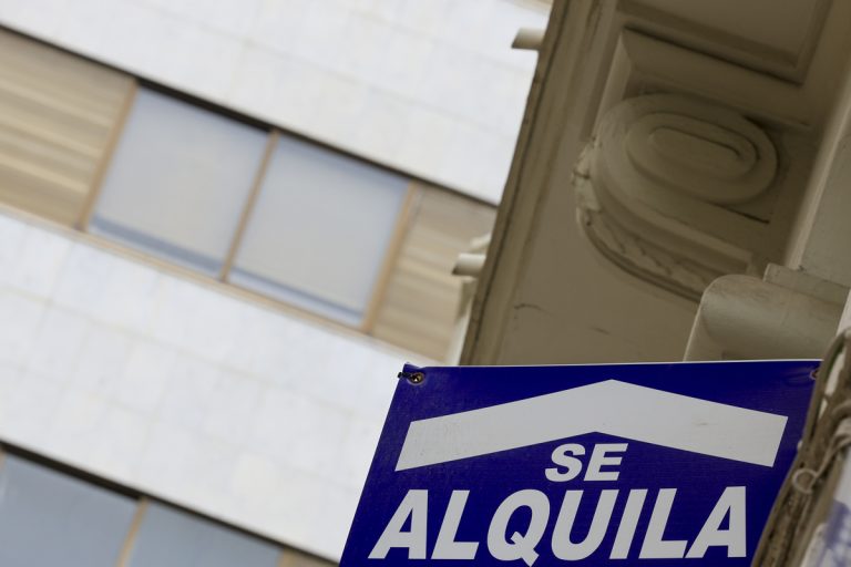 Revisar el alquiler en 2026 supondrá 1.735 € más al año; en la Comunitat Valenciana sube a 2.686