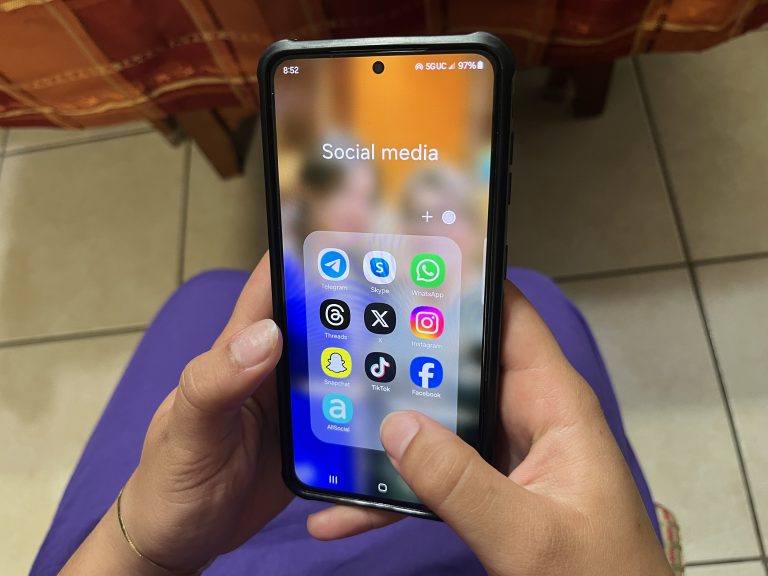 Conmoción en Alberic por conductas de acoso a menores en redes sociales