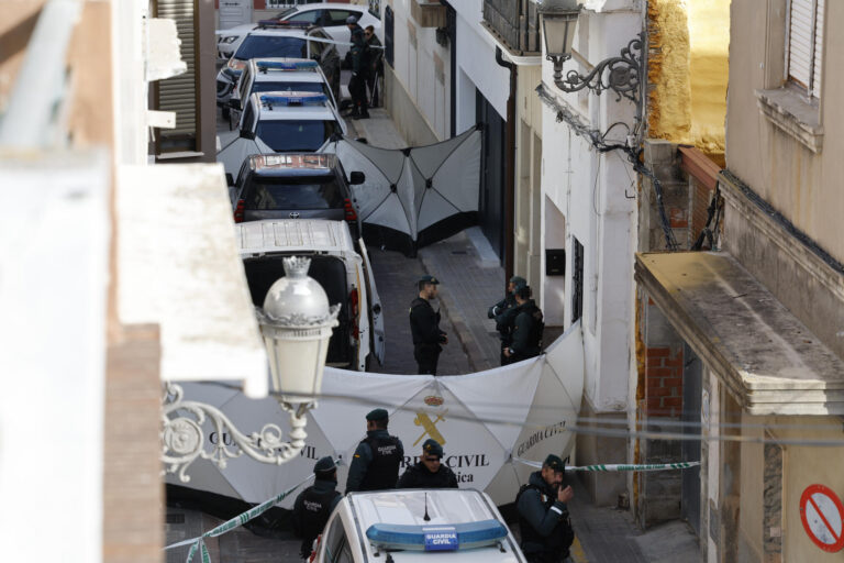 Educación activa el protocolo de acompañamiento emocional tras el asesinato de un menor en Sueca