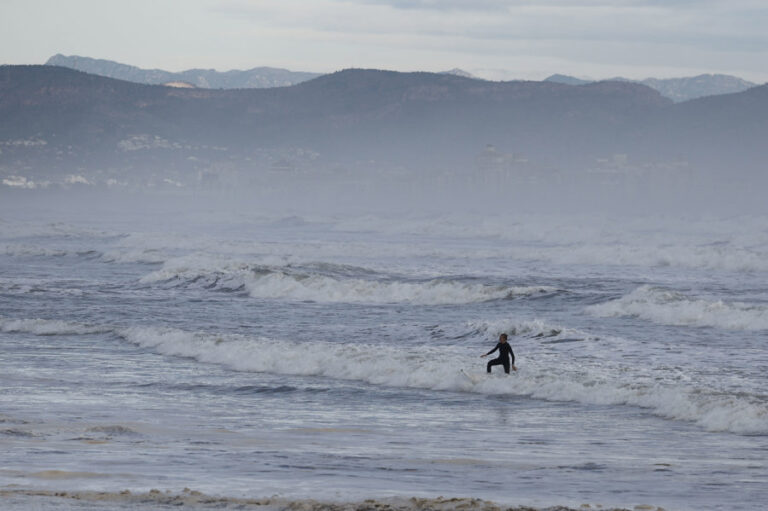 La borrasca Harry deja hoy lluvias intensas, nieve a 1.000-1.400 m y viento fuerte en la Comunitat Valenciana