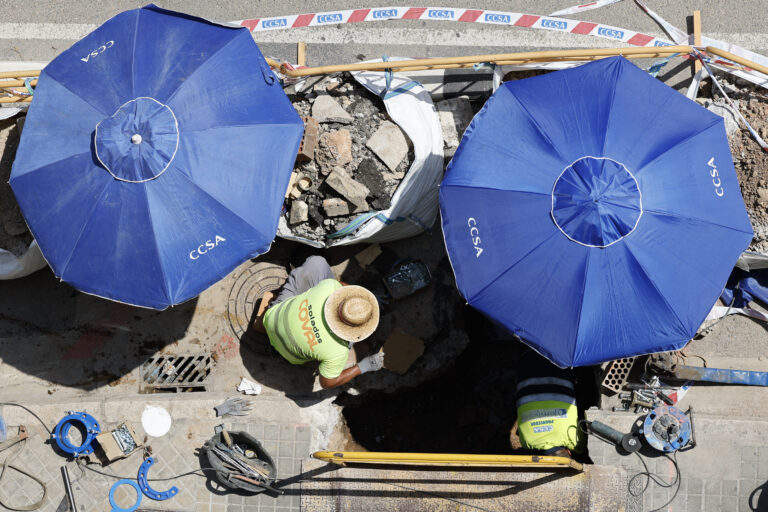 El empleo en la Comunitat Valenciana sumó 98.800 personas en 2025 y el paro bajó al 10,39%