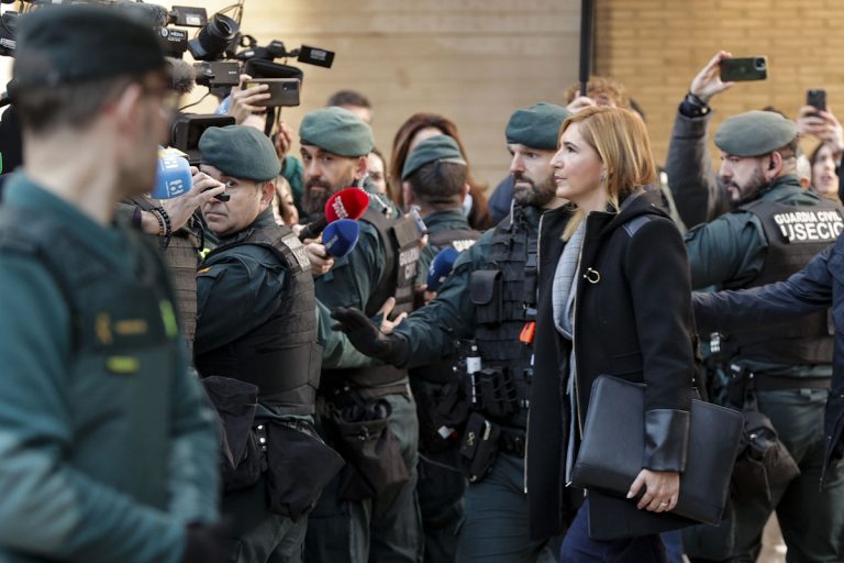 Pradas defiende que dio la cara en la causa de la DANA y reprocha que otros resetean sus móviles