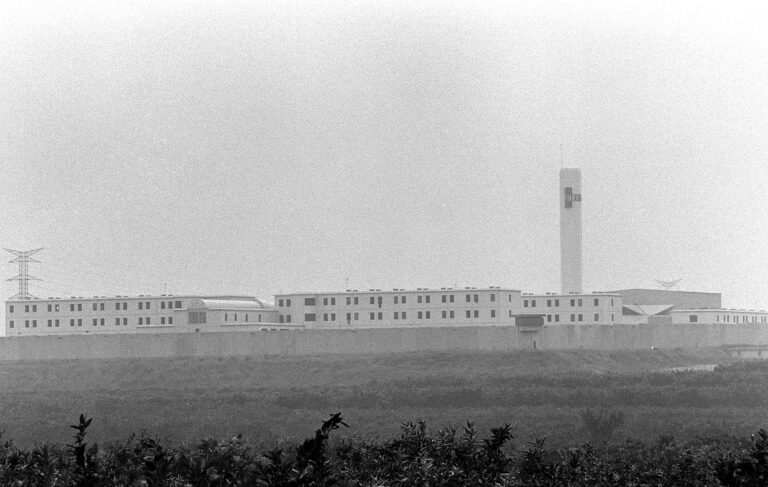 Denuncian indefensión de los funcionarios tras una nueva agresión en la prisión de Picassent