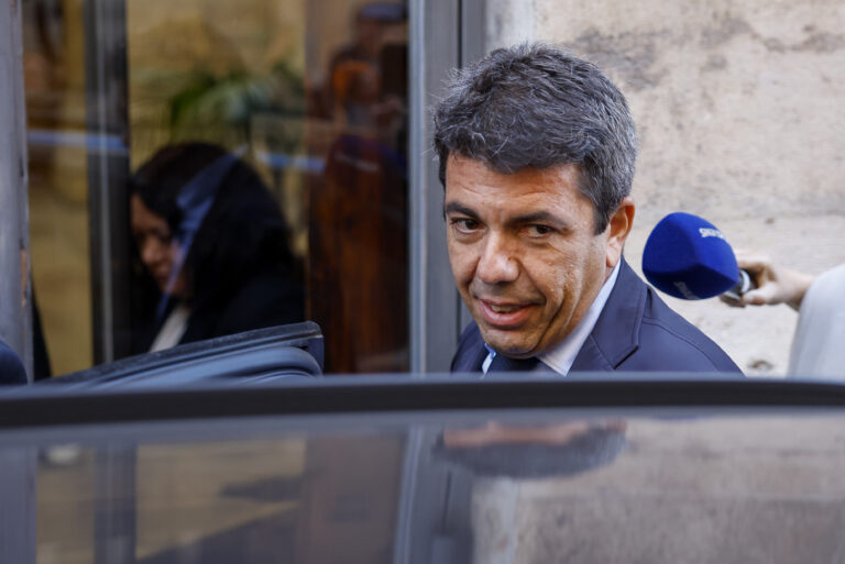 Gobierno y oposición piden al PP que exija el acta a Carlos Mazón tras la decisión de la jueza de la DANA