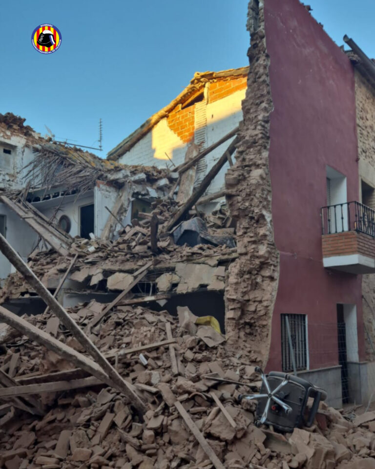 Técnicos evalúan el regreso de los desalojados por un derrumbe en Puçol