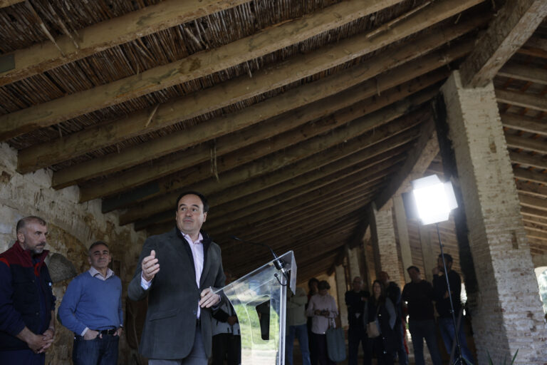 Pérez Llorca ha criticado a Renfe por su plan para Fallas: ‘la solución no es dejar a la gente a 10 kilómetros de València’