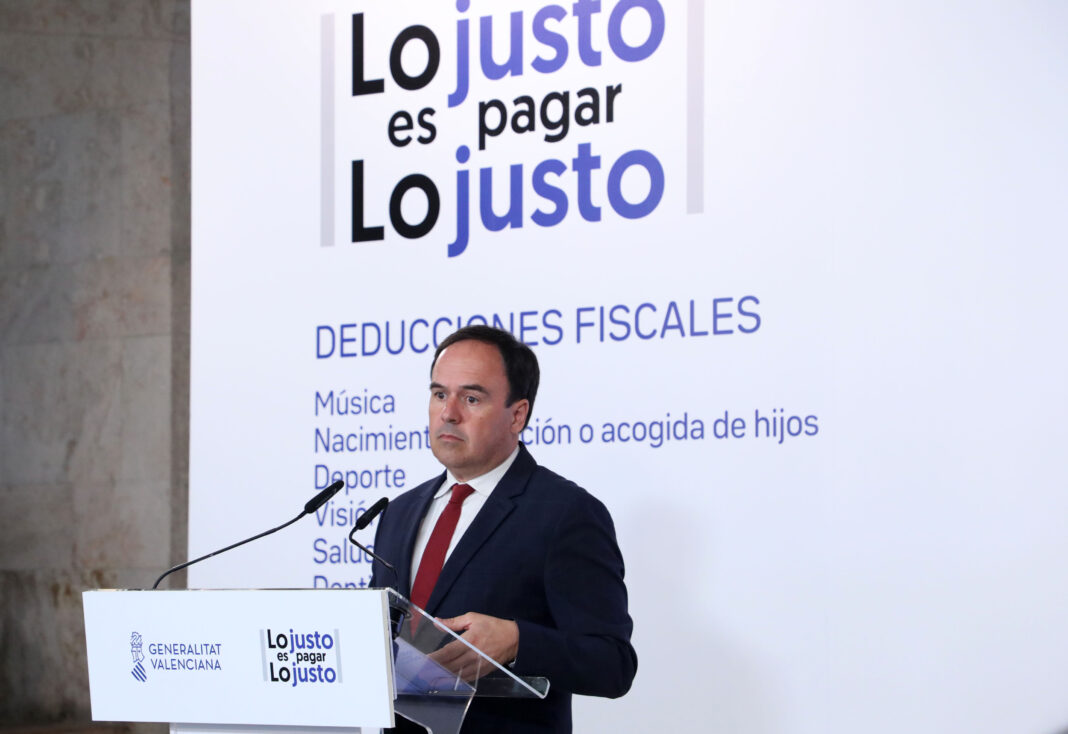 Pérez Llorca exige al Ministerio de Hacienda que devuelva a los afectados por la dana el dinero tributado en la renta de 2024