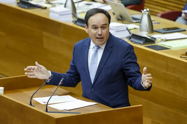 Juanfran Pérez Llorca en el pleno de Les Corts Valencianes
